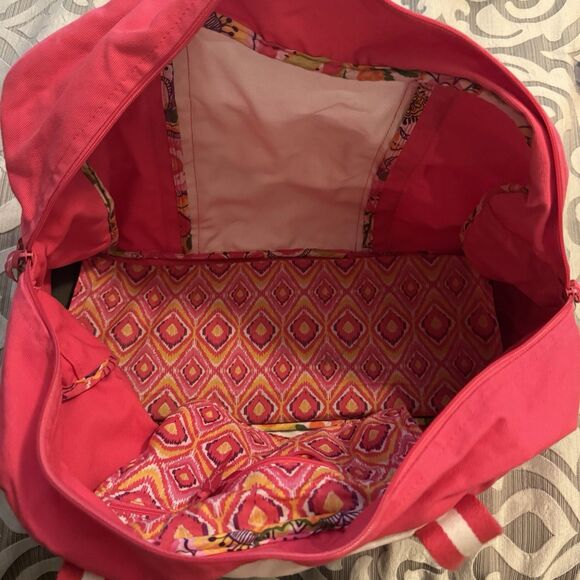 Vera Bradley Monogrammed Duffle Bag TFA - Picture 3 of 5